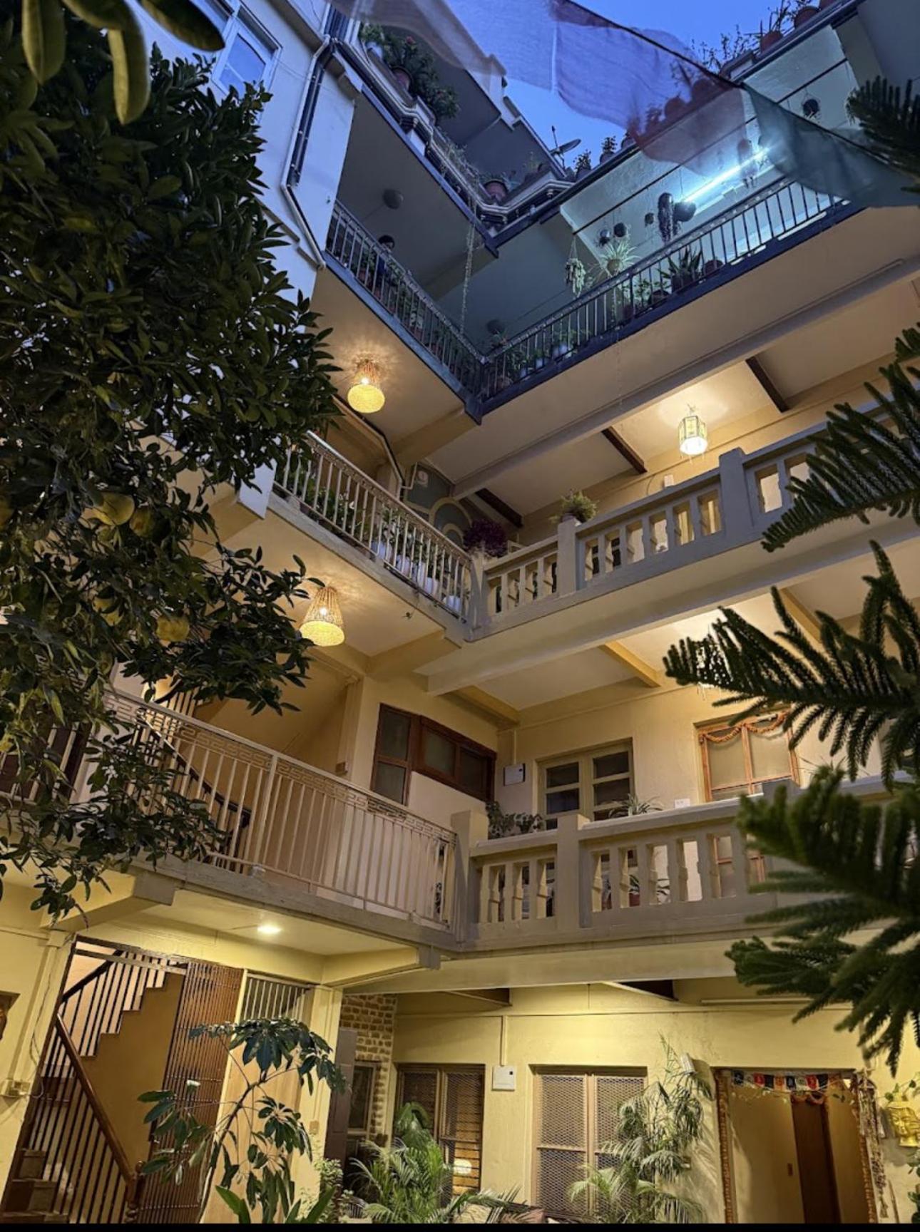 The Melo Pomelo Courtyard. Lägenhet Kathmandu Exteriör bild