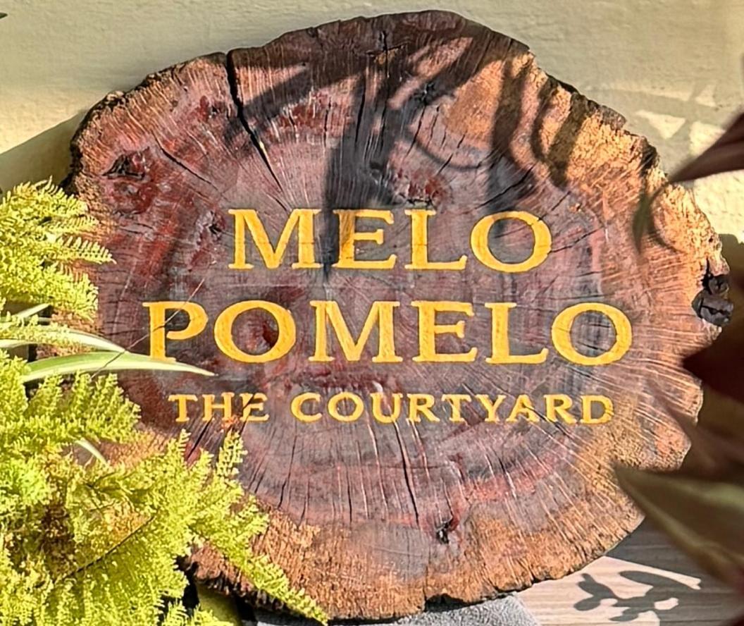 The Melo Pomelo Courtyard. Lägenhet Kathmandu Exteriör bild